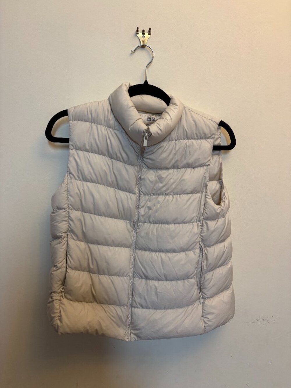 Uniqlo Ultra Light Down Puffer Vest Women's Small Cream Beige Packable